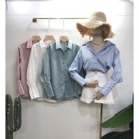 ราคา เสื้อเชิ้ตแขนกระดุมเก๋ๆ 4 สี เชิ้ตผู้หญิงผ้าซาตินเนื้อหนาอย่างดี ดีเทลกระดุมข้อมือสีทอง (5275170325)