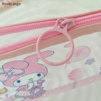 ราคา [RiseLarge] กระเป๋าปากกา Sanrio Kawaii Hello Kitty PVC กระเป๋าเก็บเครื่องเขียนอะนิเมะความจุขนาดใหญ่กระเป๋าดินสอโปร่งแสงนักเรียนอุปกรณ์ของขวัญใหม่ (43822594074)