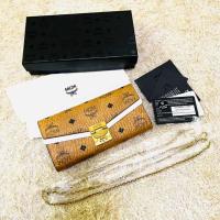 ราคา MCM WOC 7 นิ้ว used like new ใส่บัตรได้ 12 ใบ (15406987235)