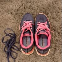 ราคา รองเท้าผ้าใบ skechers มือสอง (2135093993)