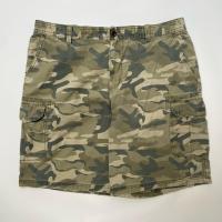 ราคา กางเกงคาร์โก้ ขาสั้น สามส่วน กระเป๋าข้าง ลายพรางทหาร Cargo camo short (เอว37) แบรนด์ IZOD มือสอง (40258613395)