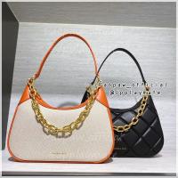 ราคา Charles & Keith กระเป๋าสะพายข้าง รุ่น Alcott Large Scarf Chain-Link Quilted Bag : CK2-20271056 แท้จากชอป พร้อม (19474641333)