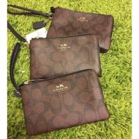 ราคา พร้อมส่งคล้องมือ size s 2 ซิป coach แท้ 100% (239954418)