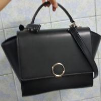 ราคา กระเป๋า charles&keith แท้ใบใหญ่ 2,000บาท (490739125)
