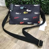 ราคา กระเป๋า LACOSTE MINI CONCEPT CROC FLAT CROSSBODY BAG ของแท้ 100% ส่งฟรี EMS (1909369121)