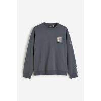 ราคา H&M(เอชแอนด์เอ็ม) เสื้อวอร์มพิมพ์ลายโอเวอร์ไซส์แบบเข้ารูป ผู้ชาย1218803_2 (25415529794)