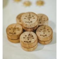 ราคา สีผึ้งนะเศรษฐี(มีดอกพิกุลทองบนสีผึ้ง) วัดห้วยน้ำขาว หลวงพ่อเล็กร่วมพิธีพุทธาภิเษก (8769114844)