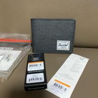 ราคา [ของใหม่] Herschel Roy Wallet Black crosshatch กระเป๋าสตางค์แบบสองพับ ของแท้ (40304608773)