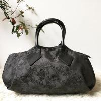 ราคา Vivienne Westwood แท้ มือ2 (7086865460)