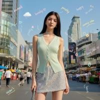 ราคา ꕥCatalog Fashionꕥ เสื้อแขนกุดไหมพรมบาง คอวี 4 สี ชายผ่าหน้า อกแต่งผูกร้อยเชือก (25636110056)