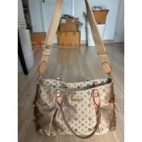 ราคา กระเป๋า Renoma Paris มือสอง ของแท้% สภาพยังสวย ไม่มีตำหนิแตกขาด (29574926625)