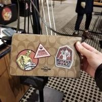 ราคา STAR WARS X COACH HAYDEN FOLDOVER (4612786304)