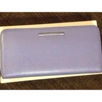 ราคา Used Louis fontaine แท้ กระเป๋าสตางค์สีม่วงอมฟ้า (503219261)