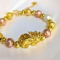 ราคา สร้อยข้อมือปี่เซียะ เรียกทรัพย์ ทอง สามกษัตริย์ ทอง18k ดึงดูดโชคลาภ เงินทอง ปี่เซียะ ข้อมือปี่เซียะ กำไลข้อมือ ปรับได้ (20388238011)