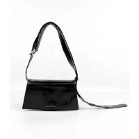 ราคา ส่งต่อ Charles & Keith กระเป๋าสะพายหนังสีดำ แท้ (41558350578)