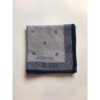 ราคา ผ้าเช็ดหน้าแบรนด์เนม มือสอง Givenchy ลาย logo (7886934399)