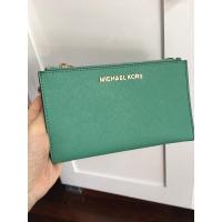 ราคา พร้อมส่ง กระเป๋าสตางค์ MK สีเขียวเหนี่ยวทรัพย์ 2 ซิป Michael Kors Jet Set Travel (3038989004)