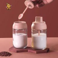 ราคา [mozh] อุปกรณ์ครัวโปร่งใสขวดเครื่องเทศแก้วสําหรับเกลือน้ําตาลพริกไทยผงด้วยช้อนขวดปรุงรสพลาสติกกล่องเก็บเกลือ [ไทย] (41760841625)