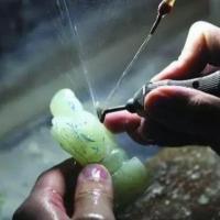 ราคา ของขลัง พร้อมส่ง จี้สร้อยคอหินหยกแท้100% เจ้าแม่กวนอิม พระแม่กวนอิม หยกพม่าแกะสลักด้วยมือ 玉石观音 (K007) (28824893991)