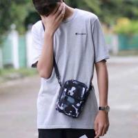 ราคา Bape City Camo Travel Bag​ ขนาด : 15 x 20 x 5 cm.​ ของแท้ (8962764909)