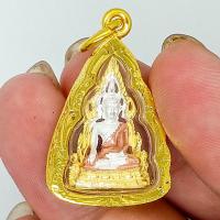 ราคา พระพุทธชินราช เนื้อโลหะสามกษัตริย์ เลี่ยมกรอบผ่าหวายขอบทอง ขนาด 3 ซม. (24873849709)