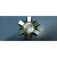 ราคา ฝาดุมล้อโตโยต้า หกแฉก หน้าโครเมี่ยม สีดำ มือสอง (24637912101)