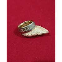 ราคา แหวน เบอร์ 9 หน้ากว้าง 0.7 cm แหวนผู้ชาย สแตนเลสแท้ ชุบทอง 18 k แกะลายสีเงิน สินค้าลดราคา เคลียร์สต๊อก (28526404910)