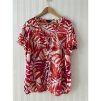 ราคา BB เรยอนบาง *ผ้าหมอง* Reitmans 2XL อกหน้าผ้า 54 นิ้ว ยาว 27 เสื้อสาวอวบ ลายดอก ลายใบไม้ สีแดง (44215705028)