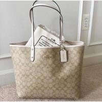 ราคา Coach tote กลับด้าน มีใบลูก (1555908955)