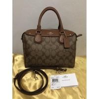 ราคา COACH F36702 หมอน 9 นิ้ว แท้ % รุ่นเก่า มือสอง (9024937119)