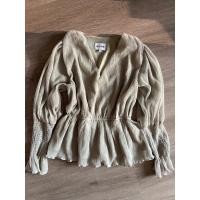 ราคา เสื้อแขนยาว สีเขียว แบรนด์ QUINN Size 2 สินค้าของแท้ มือสอง สภาพใหม่มาก ใส่ครั้งเดียว (19779095413)