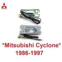 ราคา ไฟส่องป้ายทะเบียน MITSUBISHI CYCLONE 1987 - 1997 มิตซูบิชิ ไซโคลน L200 ไฟส่องป้าย ไฟสัญญาณ ไฟ กท รถ ไฟป้ายทะเบียน (41960273796)