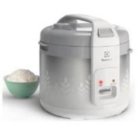 ราคา ( มีคูปองลดเพิ่ม ) Electrolux , Toshiba หม้อหุงข้าวอุ่นทิพย์ รุ่น ERC3305 , E4RC1-320G , RC-T18JA ขนาด 1.8 ลิตร (1546740748)