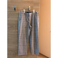 ราคา กางเกงลายสก๊อต H&M รุ่น slim fit ขนาด EUR 29/30 ซักแล้วยังไม่ได้ใส่ค่ะ สวยใหม่ สภาพดีมาก เจ้าของขายเองค่ะ (26073869538)