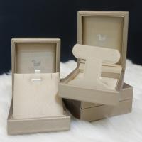 ราคา กล่องต่างหู / กล่องจี้ / กล่องสร้อย ไหมทอง Madduckjewels (42553493317)