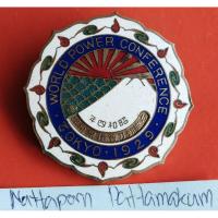 ราคา ตราสัญลักษณ์สำหรับผู้เข้าร่วมการประชุม World Power Conference ที่กรุงโตเกียว พ.ศ. 2472 (22731996679)