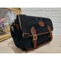 ราคา MOSCHINO กระเป๋าสะพายทรงคลาสสิค ตัวหนังสือโลโก้ทั้งใบ ตัดขอบหนังสวย งานดีใส่ของได้เยอะ ใช้งานได้ทุกวัน (27091599980)