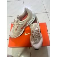 ราคา ส่งต่อรองเท้าวิ่ง nike downshifter 11 (40812756620)