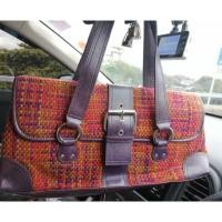 ราคา กระเป๋าสะพายไหล่ ยี่ห้อ Kenneth Cole มือสอง (2777202559)