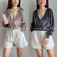 ราคา V-neck Top เสื้อครอปกำมะหยี่แขนยาว ทรงป้ายแหวกอก (2580506587)