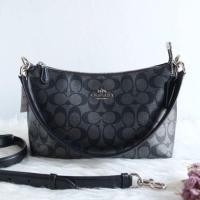 ราคา พร้อมส่ง LEWIS SHOULDER BAG IN SIGNATURE CANVAS (#COACH #F89201) (3124247165)