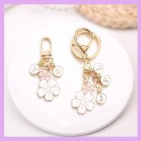 ราคา พวงกุญแจตัวอักษรน่ารัก จดหมายที่กําหนดเองดอกไม้พวงกุญแจคริสต์มาสวาเลนไทน์คู่พวงกุญแจสําหรับกระเป๋าของขวัญที่กําหนดเองจี้พวงกุญแจชื่อเริ่มต้นจดหมาย (42255453750)