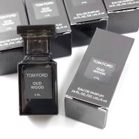 ราคา Tom Ford Oud Wood Eau de parfum 4 ml น้ำหอมกลิ่น Signature Scent ของ Tom Ford (25884476649)