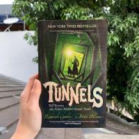 ราคา อุโมงค์ (จะหนามและโคลอนลึกลับใต้แผ่นดิน) โดย Roderick Gordon & Brian Williams | หนังสือต้นฉบับก่อนรัก - ฟรี BOOKMARK (24593499500)