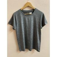 ราคา No. 540 เสื้อกีฬา Uniqlo ของแท้ มือสอง (25531641406)