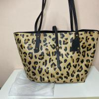 ราคา กระเป๋า มือสอง ของแท้ Coach Leopard-Print Market Tote Bag in Multicolor Leather Multiple colors วินเทจ สภาพดี (28928426777)