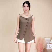 ราคา เสื้อสายเดี่ยวแต่งกระดุม สายสามารถปรับได้ ทรงคอวี มีซับในตัว ผ้าฮานาโกะ ใส่สบาย ทรงสวย เซ็กซี่มาก เก๋ๆ ชิคๆ (43968374429)