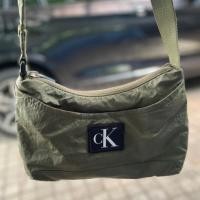 ราคา กระเป๋า ck แท้ ผ้าร่ม มือสอง สายปรับได้ (24331415814)