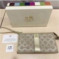 ราคา กระเป๋า คลัทช์ กระเป๋าสตางค์ coach แท้ สีทองสวย หายาก (5155809727)