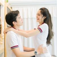 ราคา เสื้อโปโลบลูตัส Bulltus Brand สีขาวปกแดง รุ่นปก 3tone เก็บเงินปลายทางได้ (1679609512)